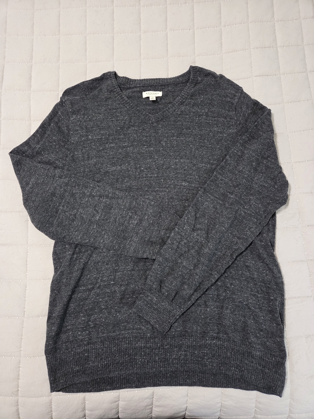 Sonoma Men's Dark Gray V-Neck Sweater